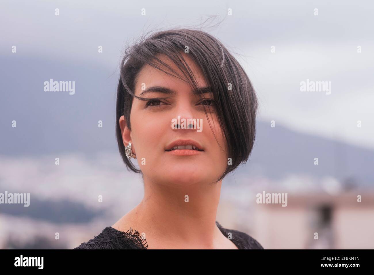 Danseuse de flamenco attentionnés, vue sur l'extérieur Banque D'Images
