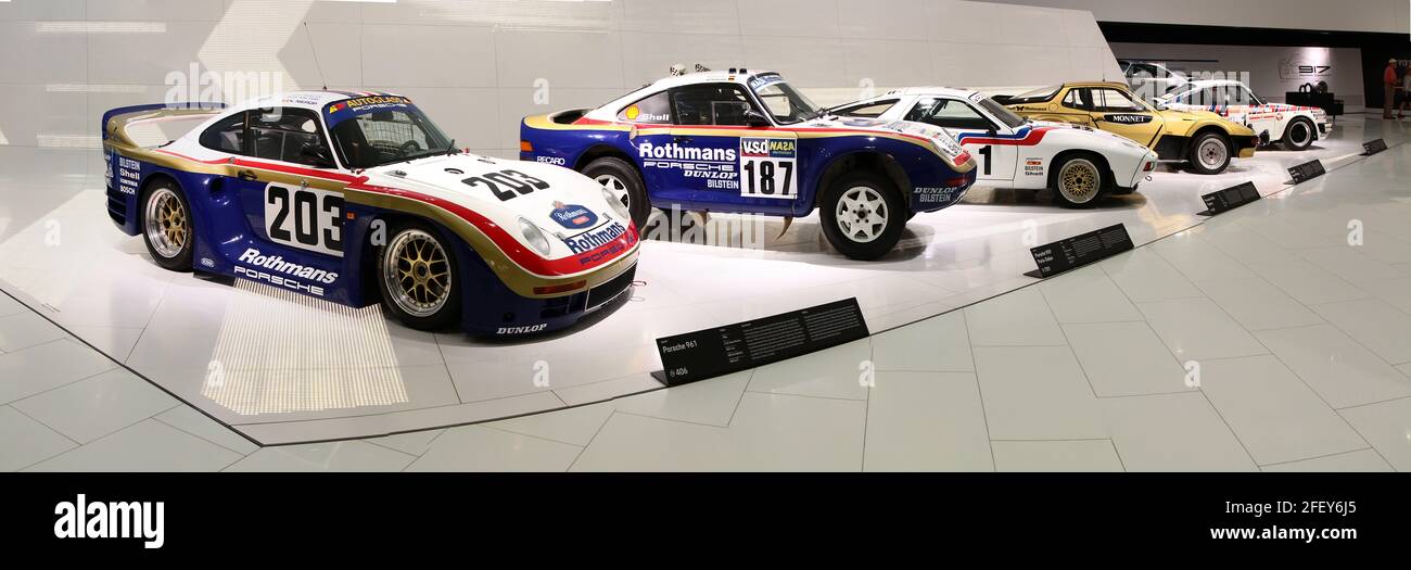 STUTTGART, ALLEMAGNE - 2 JUIN 2019 : exposition permanente du Musée Porsche. Banque D'Images