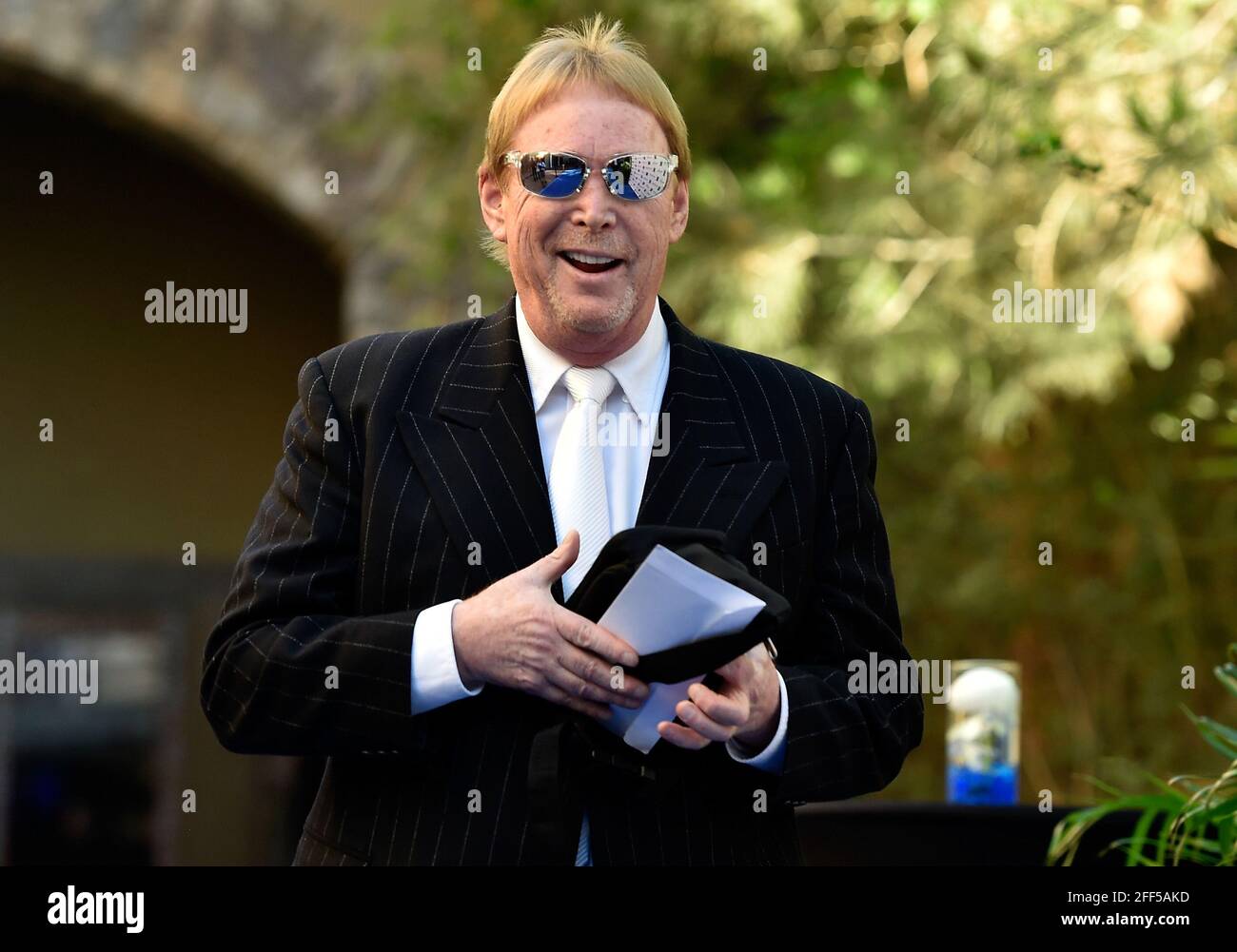 Las Vegas, Nevada, États-Unis. 3 juin 2016. Mark Davis, propriétaire des Raiders d'Oakland, arrive au dîner d'initiation Gridiron Greats Hall of Fame au Silverton Hotel-casino, le 3 juin 2016, à Las Vegas, Nevada crédit: David Becker/ZUMA Wire/Alay Live News Banque D'Images