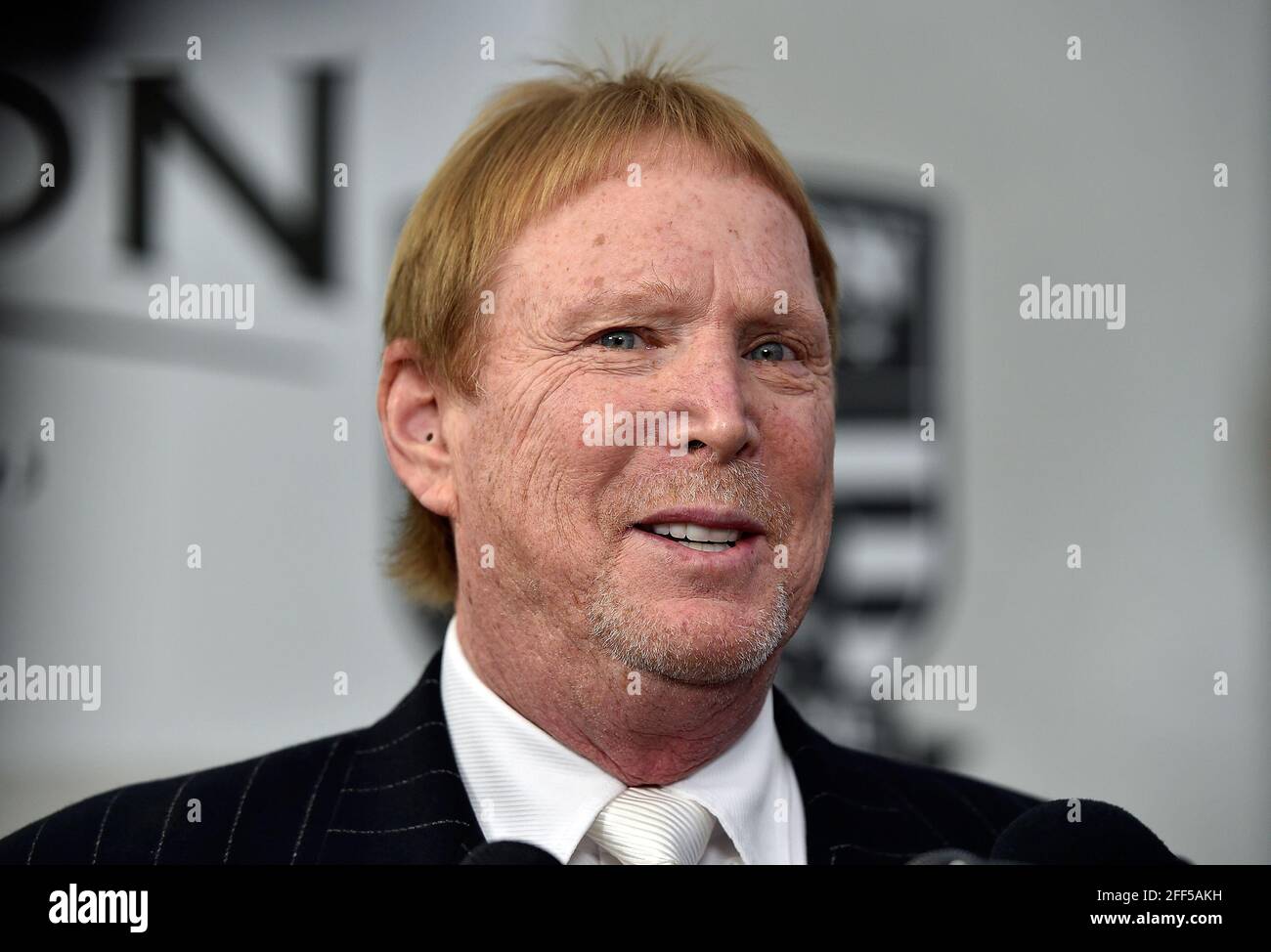 Las Vegas, Nevada, États-Unis. 3 juin 2016. Mark Davis, propriétaire des Raiders d'Oakland, arrive au dîner d'initiation Gridiron Greats Hall of Fame au Silverton Hotel-casino, le 3 juin 2016, à Las Vegas, Nevada crédit: David Becker/ZUMA Wire/Alay Live News Banque D'Images
