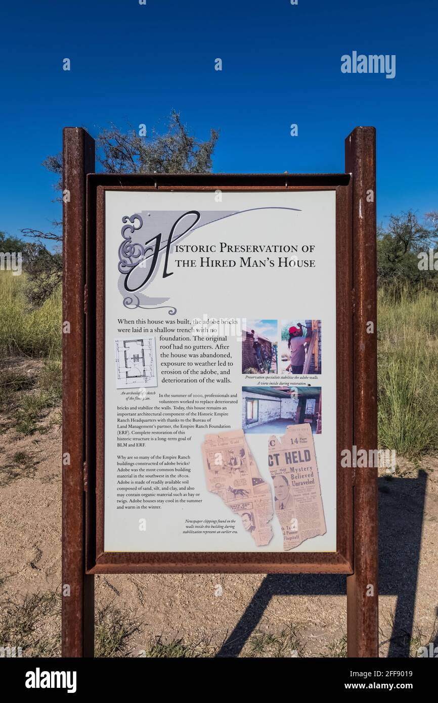 Panneau d'interprétation sur la maison de l'homme engagé à l'Empire Ranch et à l'aire de conservation nationale de Las Cienegas en Arizona, aux États-Unis Banque D'Images