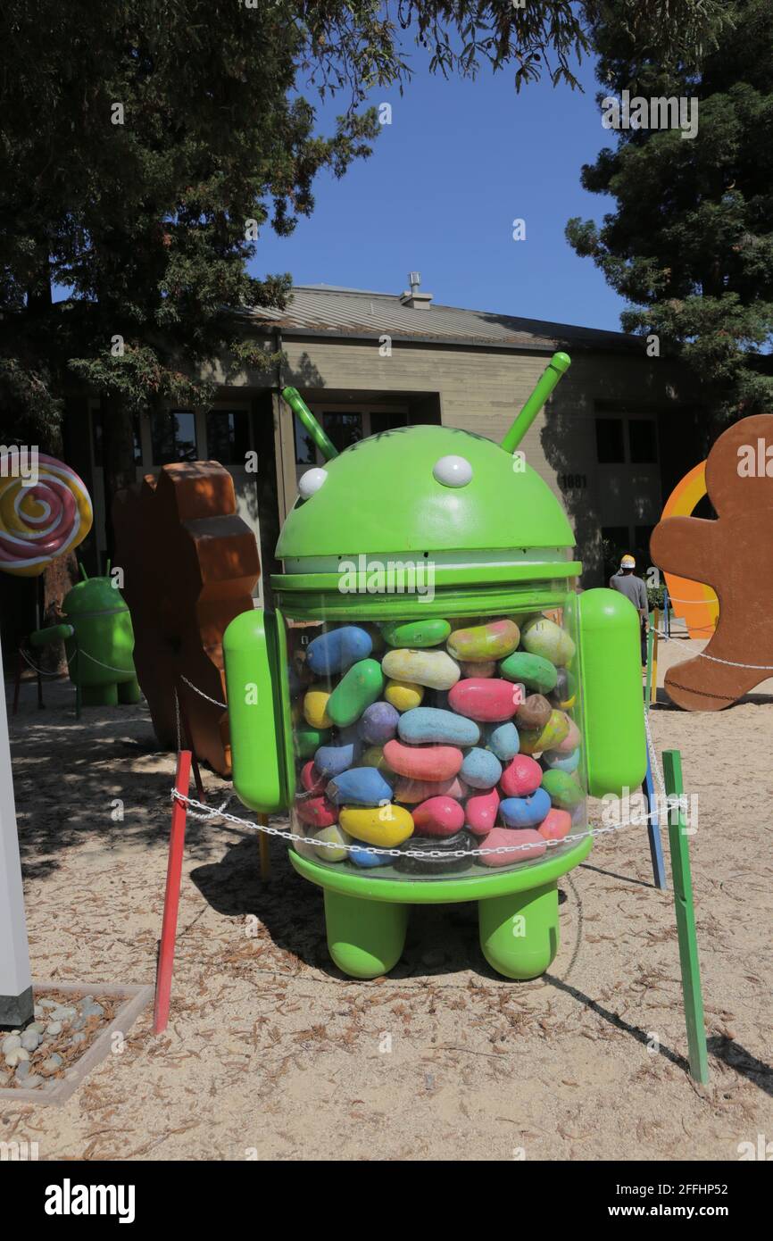 Mountain View, CA, US, 2.09.2020 - Jelly Bean à Google Android statues Square Banque D'Images