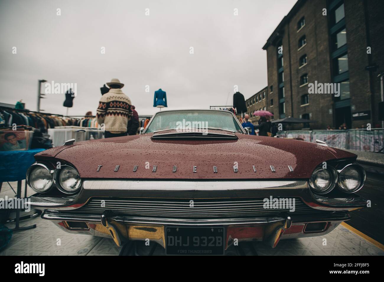 Londres/Royaume-Uni - 29 avril 2018 : Vente de bottes Classic car par Vintage. Festival rétro où les gens vendent leurs vêtements vintage et d'autres produits à partir de bijoux Banque D'Images