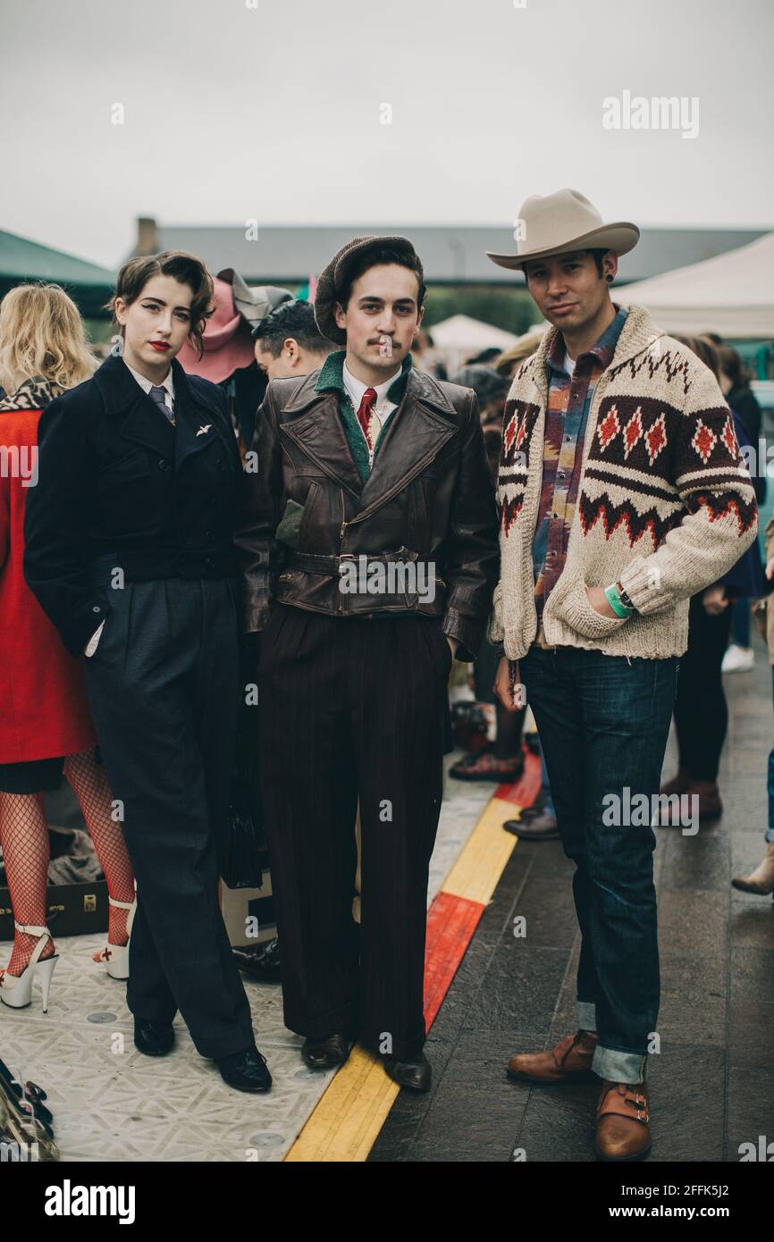 Londres/Royaume-Uni - 29 avril 2018 : Vente de bottes Classic car par Vintage. Festival rétro où les gens vendent leurs vêtements vintage et d'autres produits à partir de bijoux Banque D'Images