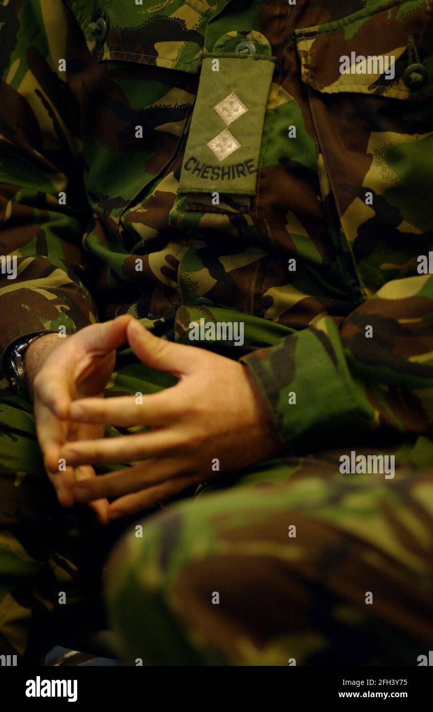 LE CHESHIRE REGT, DE RETOUR DANS LES CASERNES À LEUR RETOUR FRON IRAQ.1/12/04 PILSTON Banque D'Images LE CHESHIRE REGT, DE RETOUR DANS LES CASERNES À LEUR RETOUR FRON IRAQ.1/12/04 PILSTON Banque D'Images