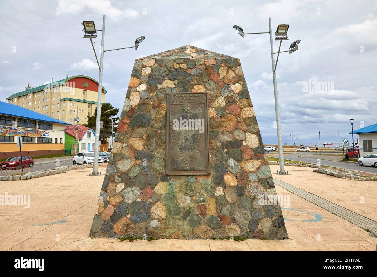 Monument dédié à Mauricio Braun H sur l'Avenida Cristobal Colon À Punta Arenas Chili Banque D'Images