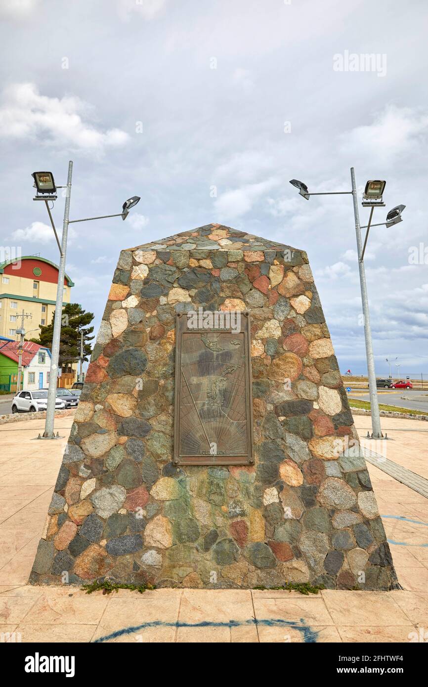 Monument dédié à Mauricio Braun H sur l'Avenida Cristobal Colon À Punta Arenas Chili Banque D'Images
