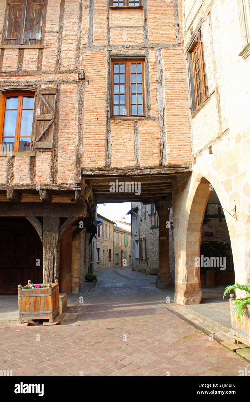 France, Tarn, village médiéval de Castelnau de Montmiral Banque D'Images