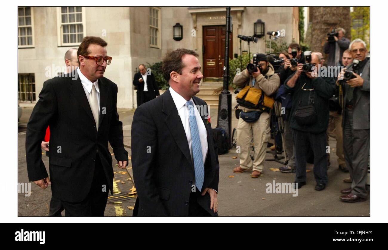 Liam Fox et Maurice Saatchi ont renoncé à titre de coprésident du Parti conservateur.pic David Sandison 10/11/2003 Banque D'Images