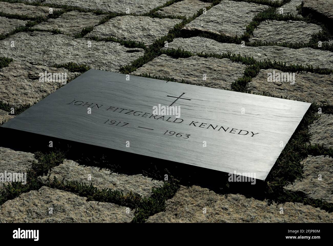 Pierre tombale de John F. Kennedy, cimetière national d'Arlington, Arlington, Virginie, États-Unis Banque D'Images