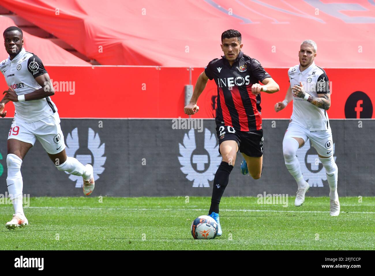 Youcef Atal - FOOTBALL : Nice vs Montpellier - Ligue 1 Uber mange à Nice, France, le 25 avril 2021. Nice a gagné 3-1. (Photo de Lionel Urman/Sipa USA) crédit: SIPA USA/Alay Live News Banque D'Images