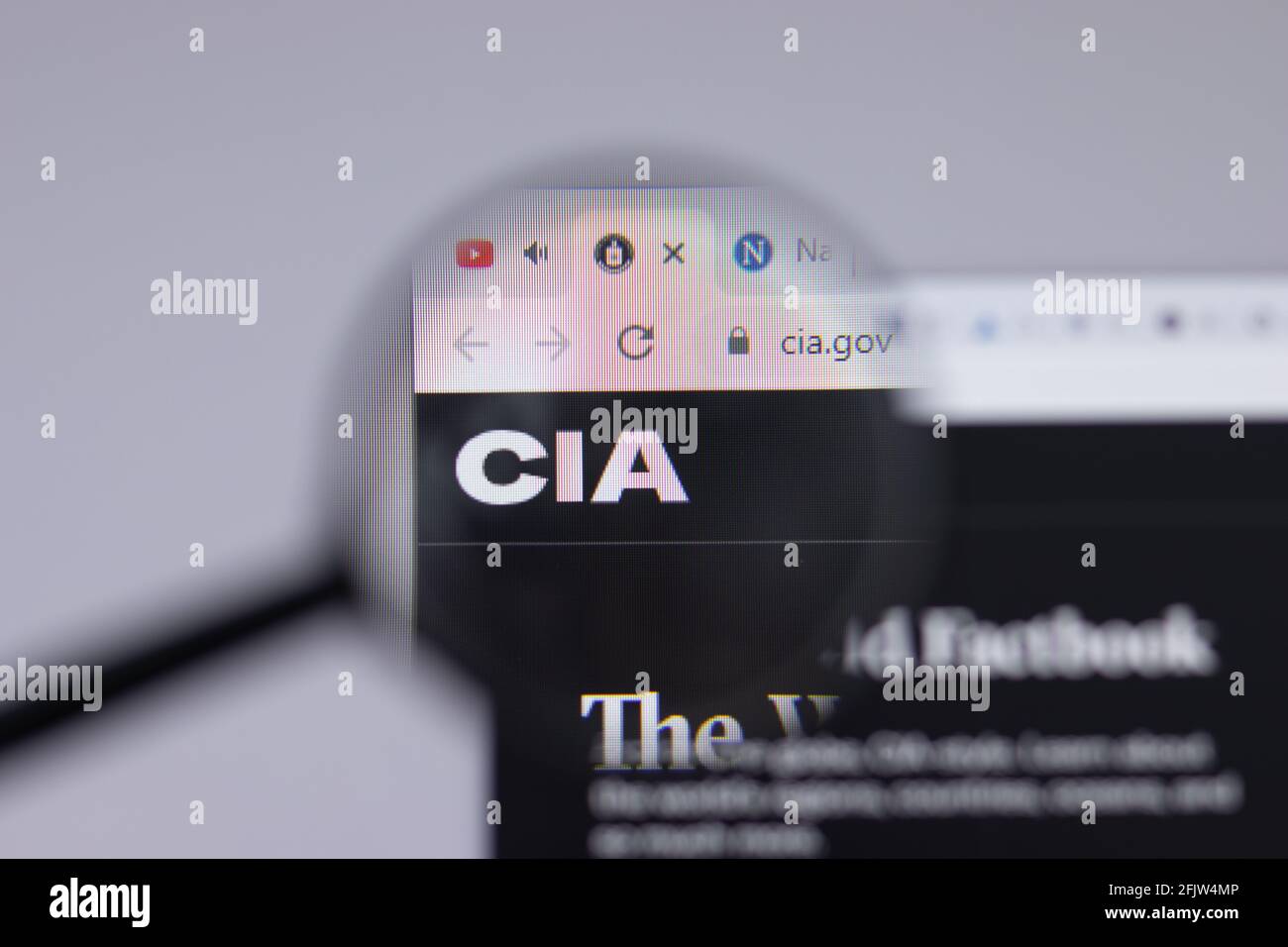 New York, Etats-Unis - 26 avril 2021 : gros plan du logo de la CIA Central Intelligence Agency sur la page du site Web, éditorial Banque D'Images