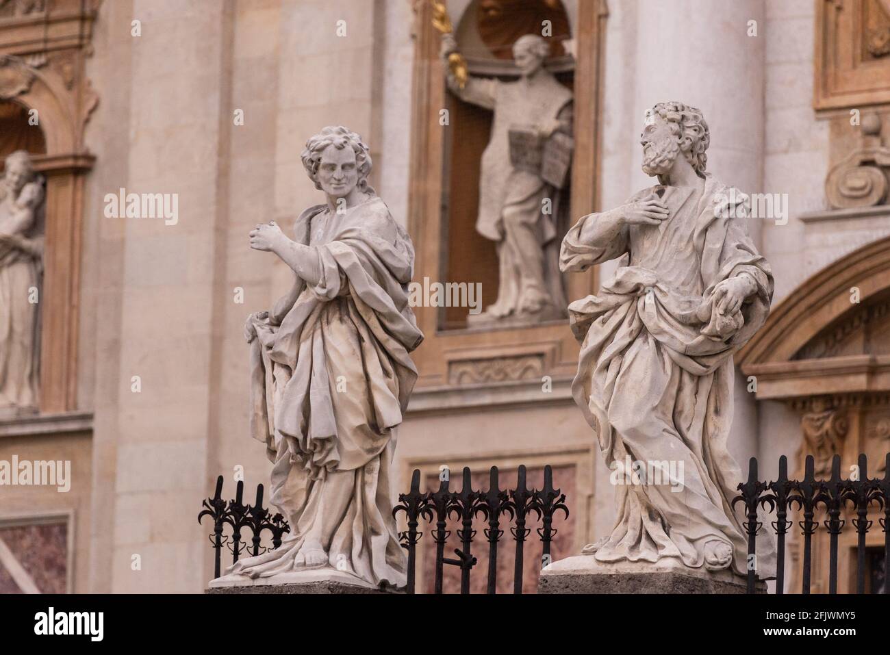 Acid rain statue Banque de photographies et d’images à haute résolution