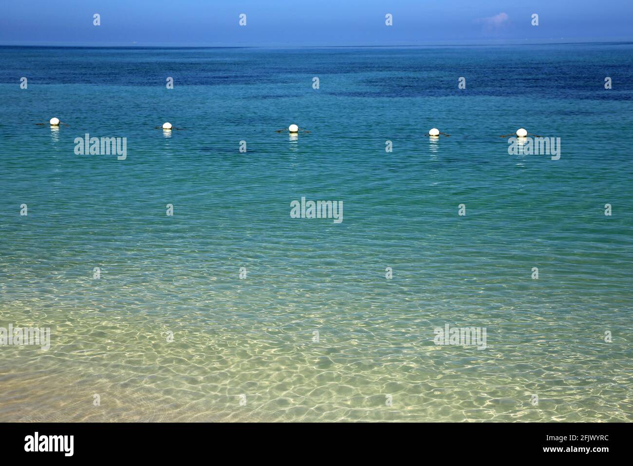 Zone de baignade, 7 km de plage, Jamaïque Banque D'Images
