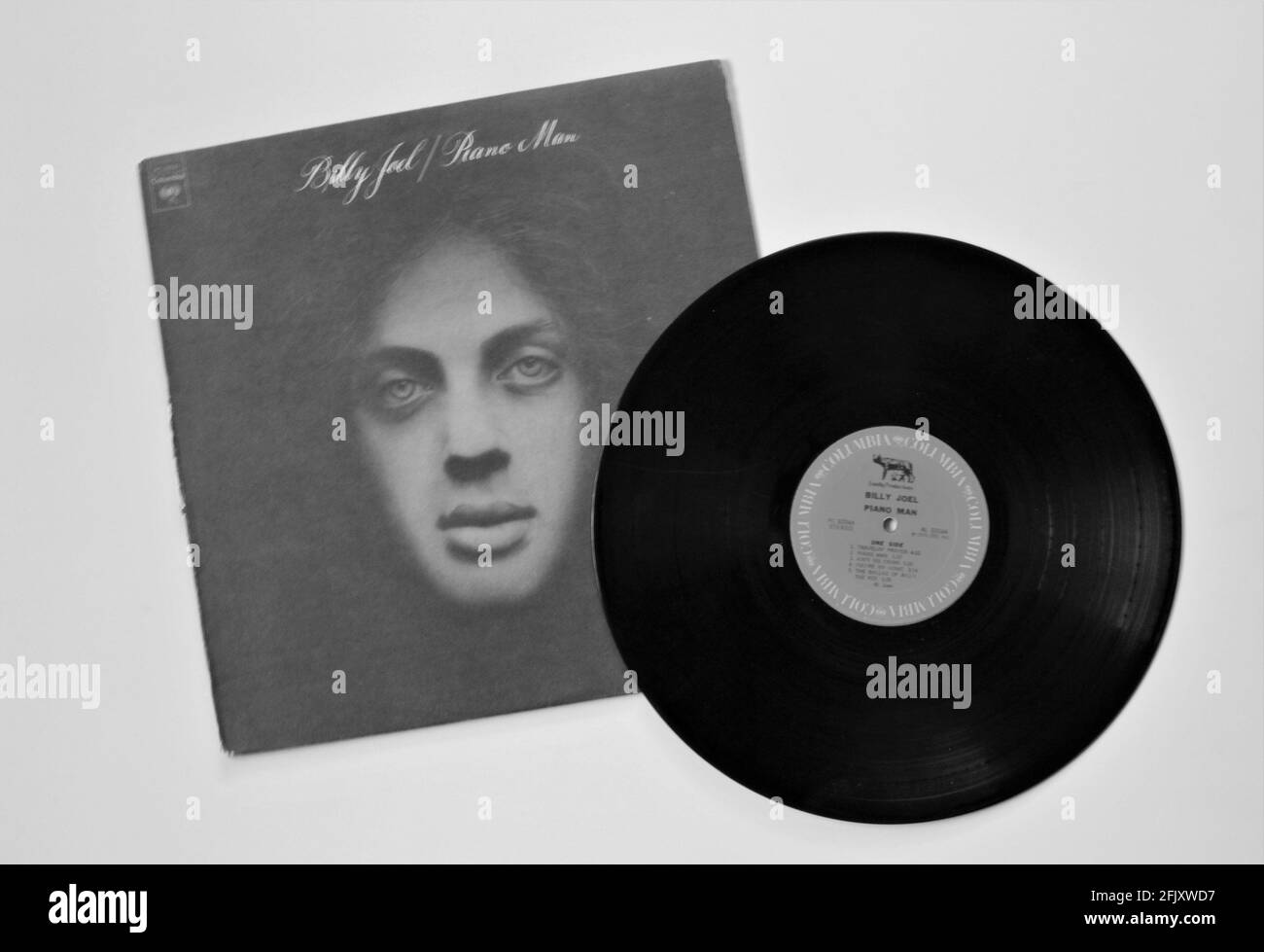 Pop rock et soft rock artiste, Billy Joel album de musique sur vinyle disque LP. Intitulé: Piano Man Banque D'Images