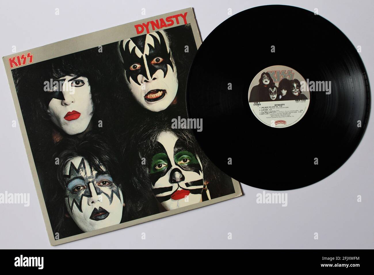 Hard Rock et Disco band, ALBUM de musique KISS sur disque vinyle LP. Intitulé: Dynasty Banque D'Images