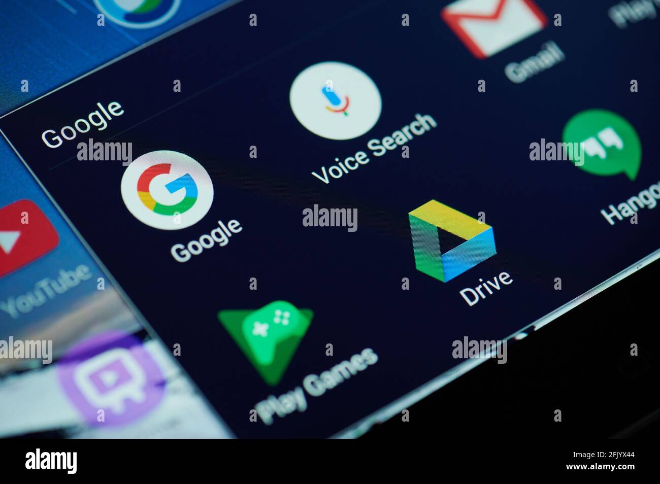 New york, États-Unis - 26 avril 2021 : macro de l'écran des applications de recherche Google sur l'appareil Banque D'Images