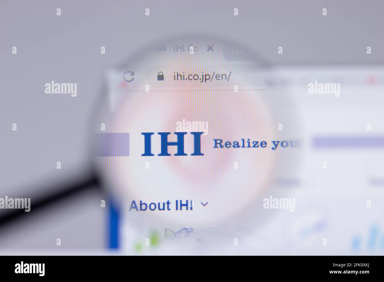 New York, Etats-Unis - 26 avril 2021 : gros plan du logo IHI Corporation sur la page du site Web, Editorial Banque D'Images