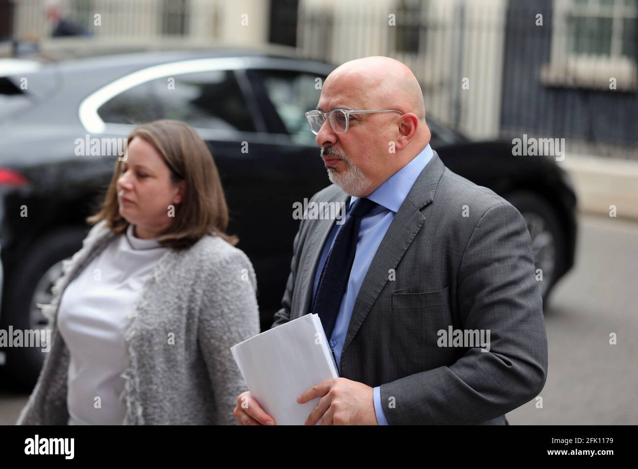 Londres, Angleterre, Royaume-Uni. 27 avril 2021. Le ministre britannique du déploiement d'un vaccin contre les Covid NADHIM ZAHAWI est vu à Downing Street. Credit: Tayfun Salci/ZUMA Wire/Alay Live News Banque D'Images