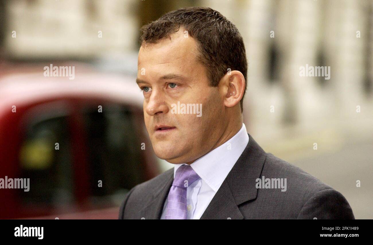 Paul Burrell, maître d'hôtel de Diana, arrivant au Old Bailey ce matin.16 octobre 2002 photo Andy Paradise Banque D'Images