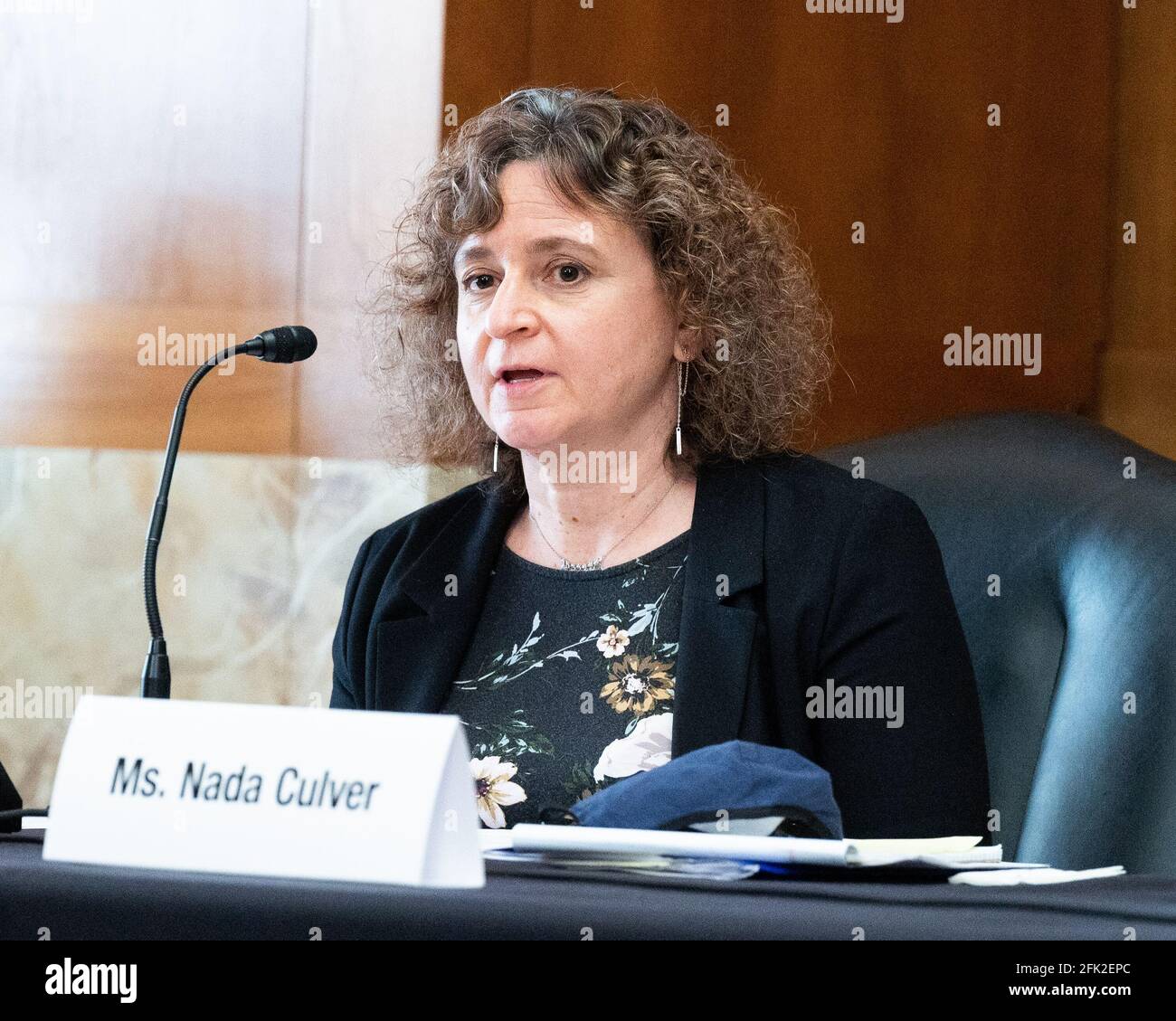 Washington, États-Unis 27 avril 2021. 27 avril 2021 - Washington, DC, États-Unis: Nada Culver, directrice adjointe du Bureau des politiques et des programmes de la gestion des terres, Département de l'intérieur des États-Unis, prenant la parole à l'audience du Comité sénatorial de l'énergie et des ressources naturelles. (Photo de Michael Brochstein/Sipa USA) crédit: SIPA USA/Alay Live News Banque D'Images