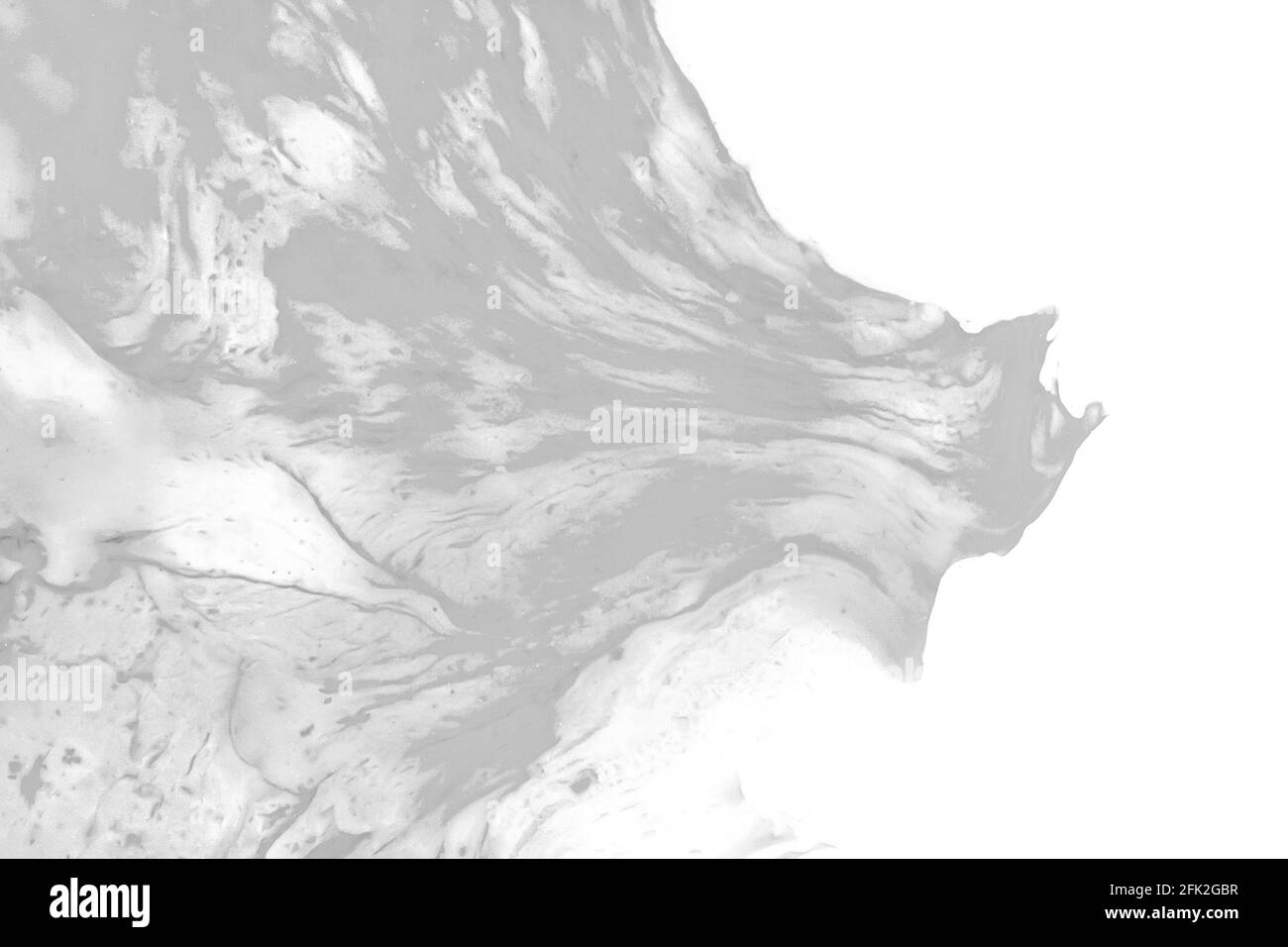 Gris clair liquide peinture abstraite texture de motif sur fond blanc. Banque D'Images