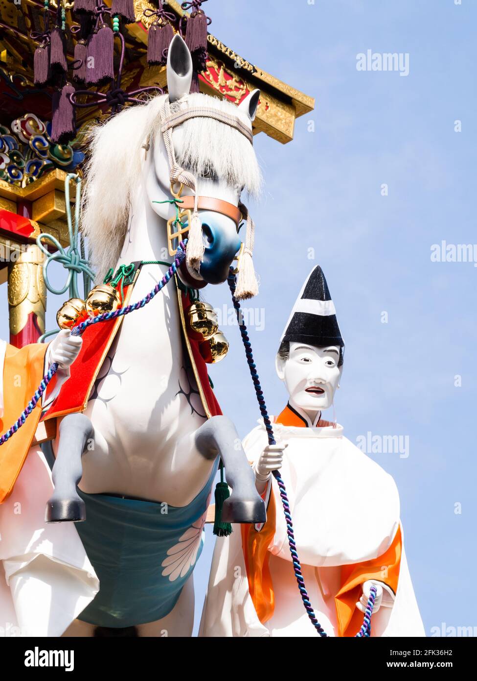 Takayama, Japon - 9 octobre 2015 : figurine de poupée en bois au-dessus du flotteur décoratif pendant le festival Takayama d'automne Banque D'Images