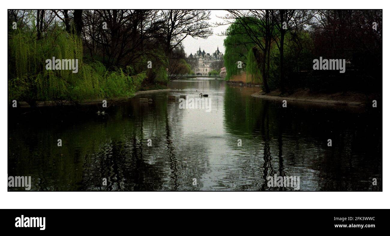 ST JAMES PARK LONDRES MARS 2000 Banque D'Images