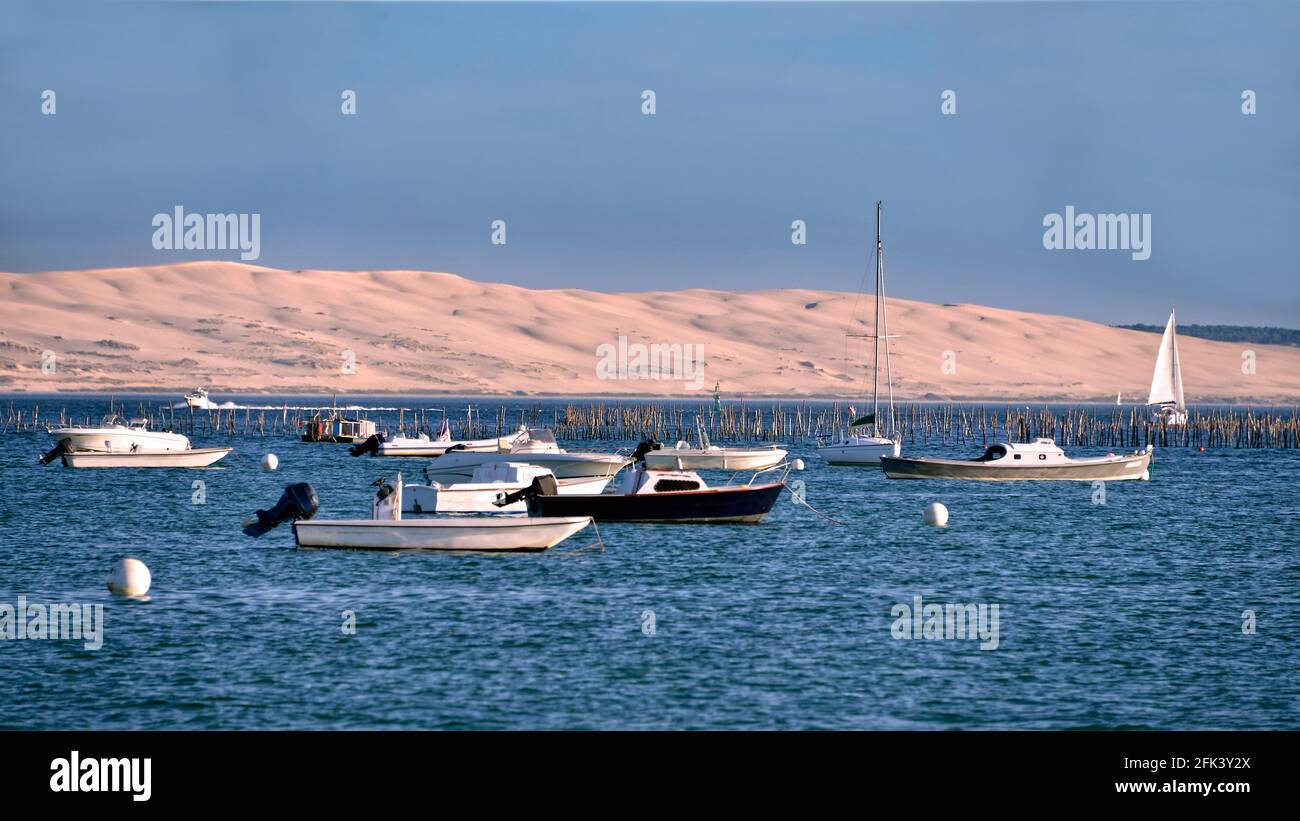 Bateaux et dune de pilat à Cap-Ferret, commune française, située dans le département de la Gironde et la région haute-Normandie Banque D'Images