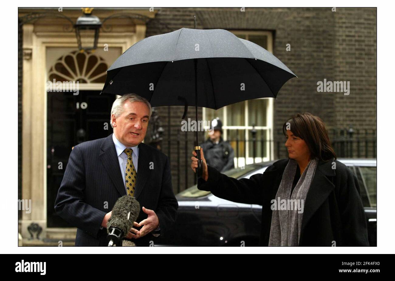 Tony Blair rencontre Bertie Ahern à Downing St aujourd'hui 19/1/2004pic David Sandison Banque D'Images