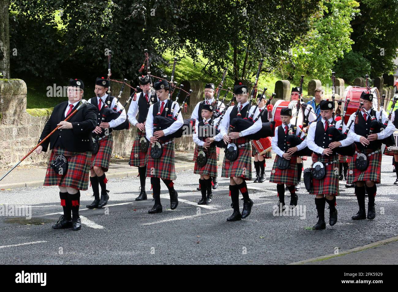 Scottish Pipe Band at Cumnock Highland Games, Ayrshire, Écosse, Royaume-Uni 21 août 2016 Banque D'Images