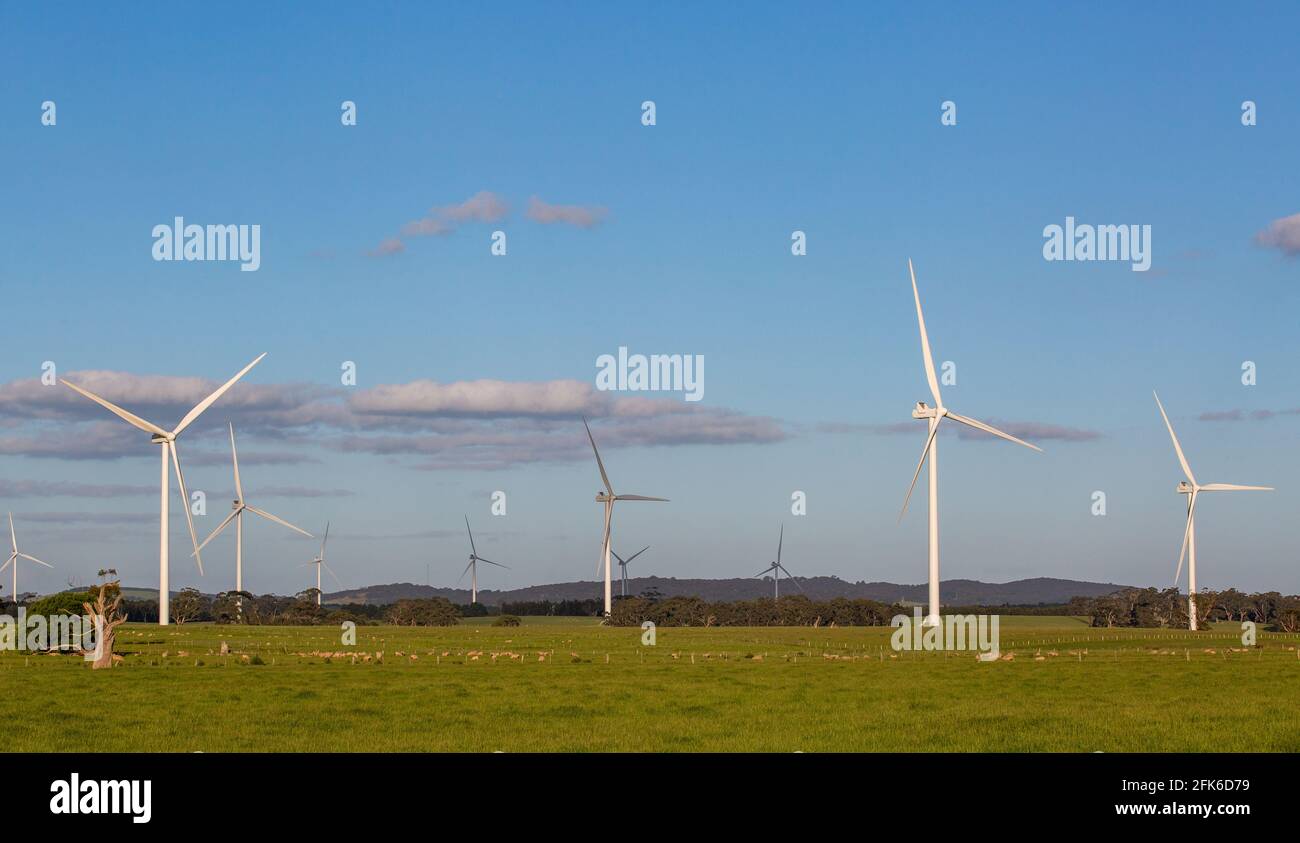 Éoliennes au parc éolien de Lal Lal, Victoria, Australie Banque D'Images