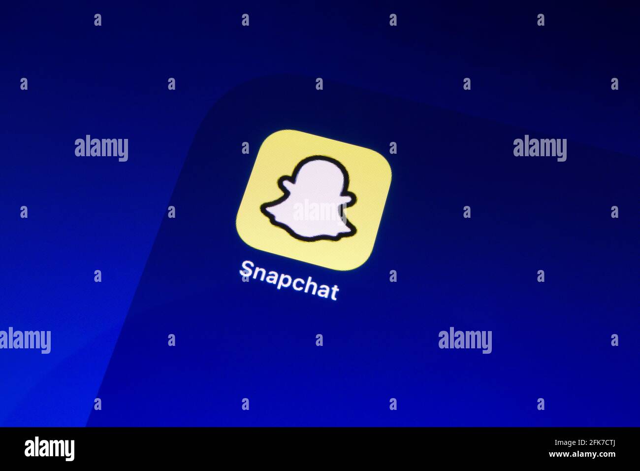Ostersund, Suède - 9 février 2021 : icône de l'application Snapchat. Snapchat est une application de messagerie multimédia américaine développée par Snap Inc Banque D'Images
