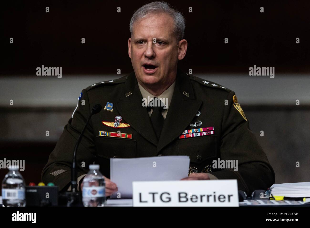 Washington, États-Unis. 29 avril 2021. Le directeur général du Service de renseignement de la Défense, Scott Berrier, témoigne lors d'une audience du Sénat sur les services armés pour examiner les menaces mondiales à Capitol Hill, à Washington, DC, le jeudi 29 avril 2021. Photo de piscine par Graeme Jennings/UPI crédit: UPI/Alay Live News Banque D'Images