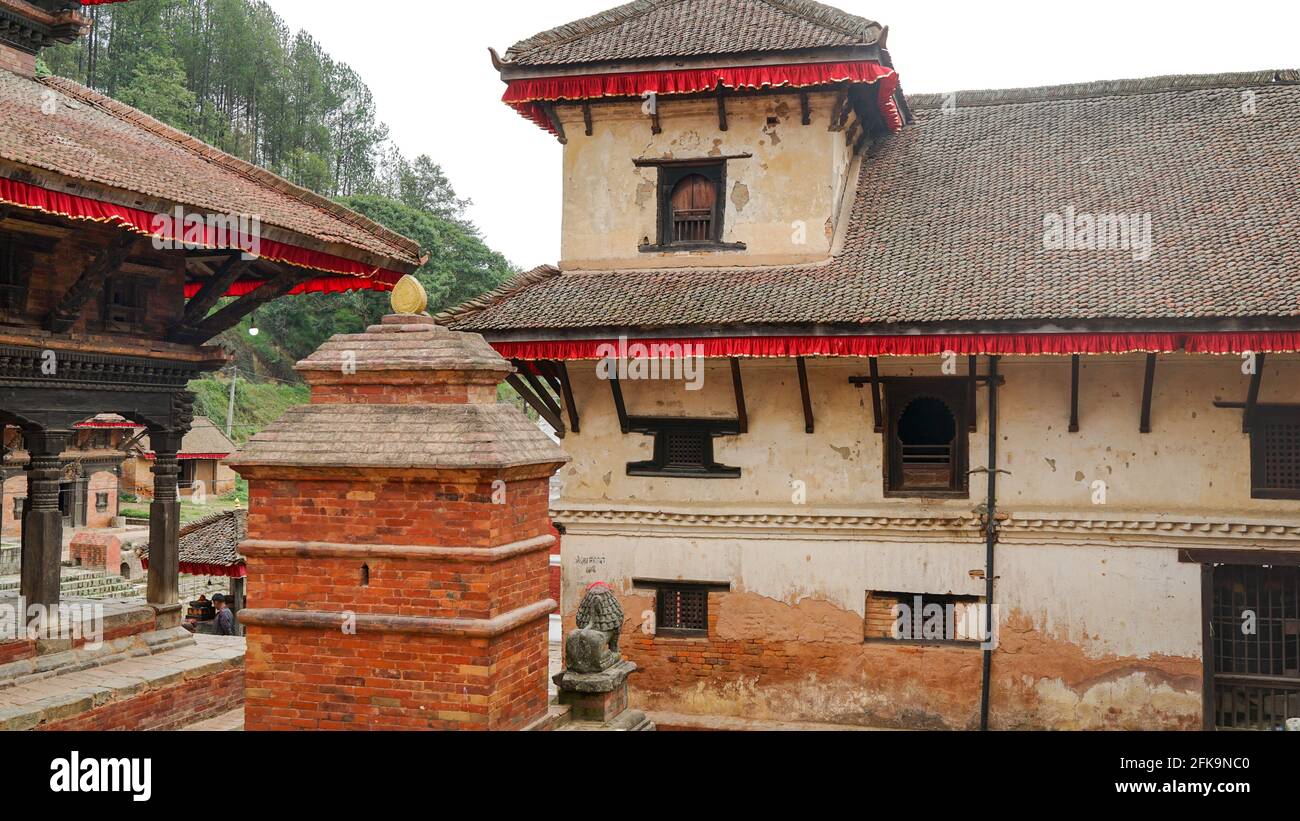 Temple Indreshwor Mahadev sur la place Panauti Durbar au Népal, site provisoire de l'UNESCO. La ville sainte et sacrée de l'Asie du Sud. Hindouisme et bouddhisme terre Banque D'Images