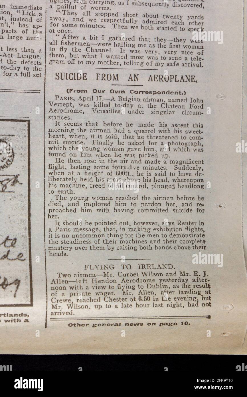 Article "suicide d'un avion"*, le quotidien miroir (réplique) du 18 avril 1912 après le naufrage du RMS Titanic. Banque D'Images