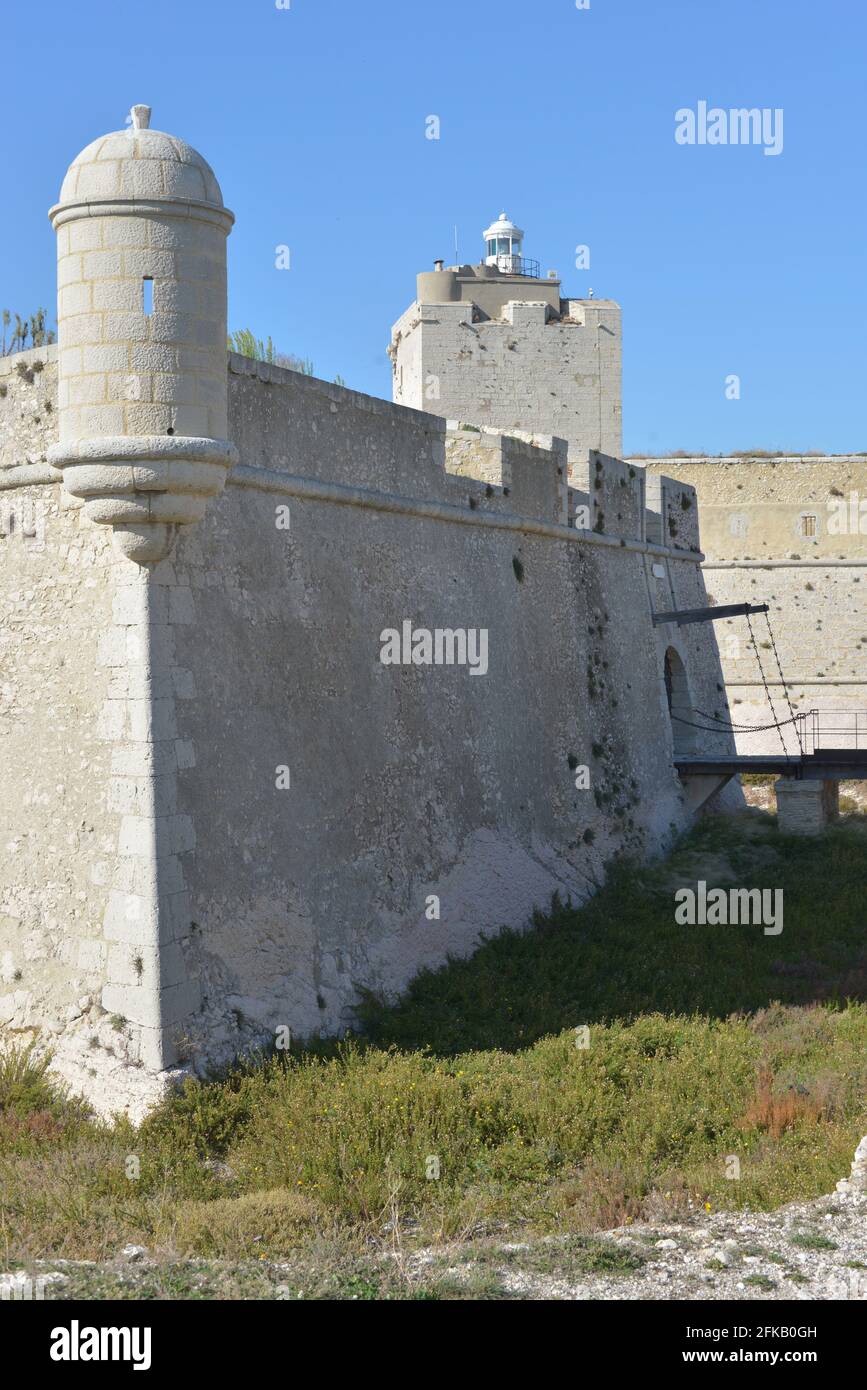 Fort Vauban à Port de Bouc protégeant le golfe de Martigues Banque D'Images