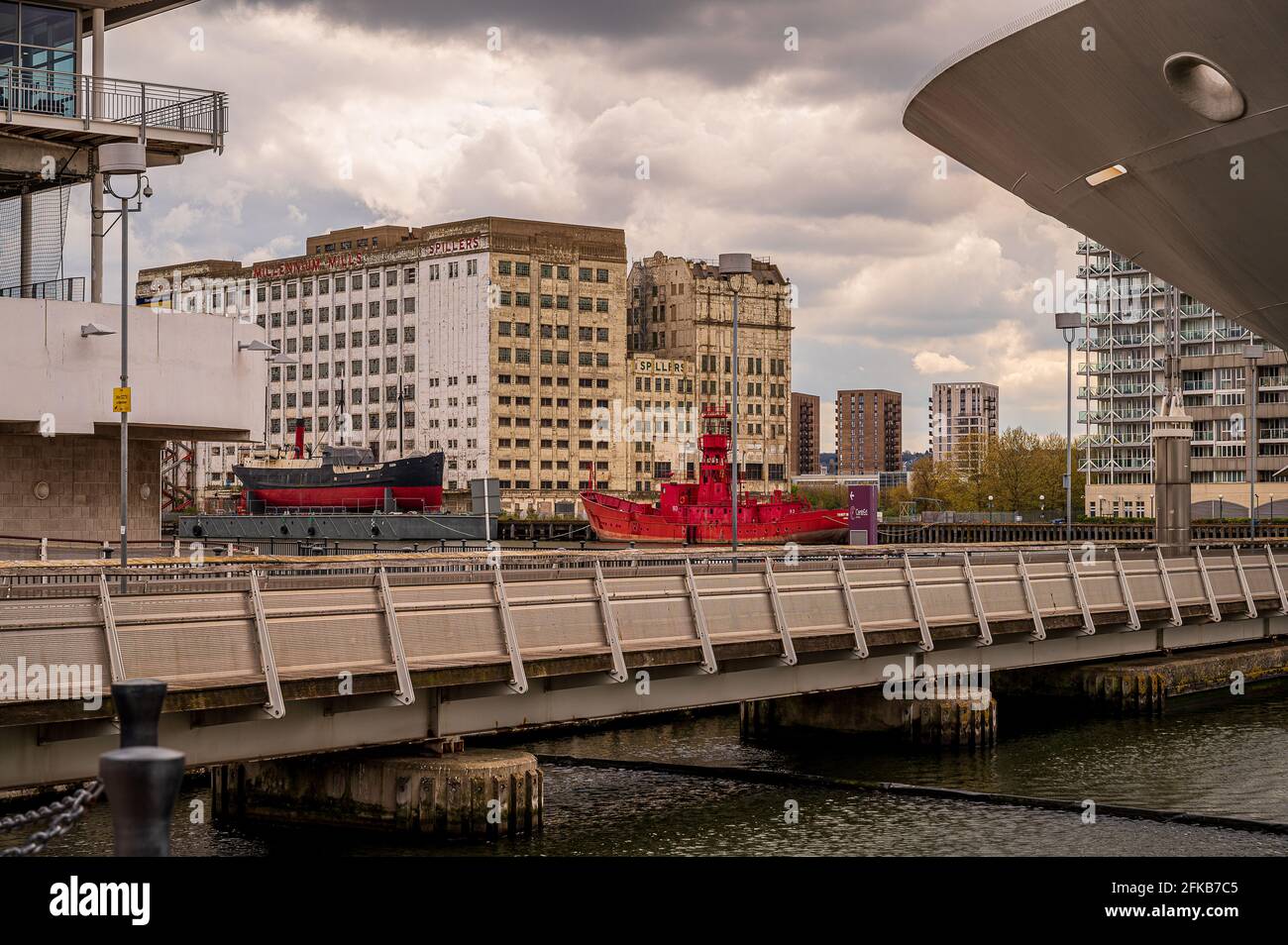 Une promenade autour de Royal Albert Dock, est de Londres, Angleterre Banque D'Images