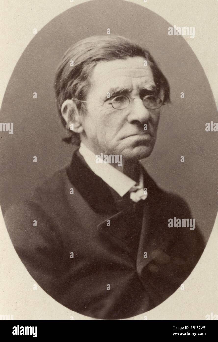 Maximilien Paul Emile Littré (1801-1881) philosophe et homme d'État français, écrivain du Dictionnaire de la langue française Photographie par Nadar Cabinet format carte Paris, Fondation Napoléon Banque D'Images