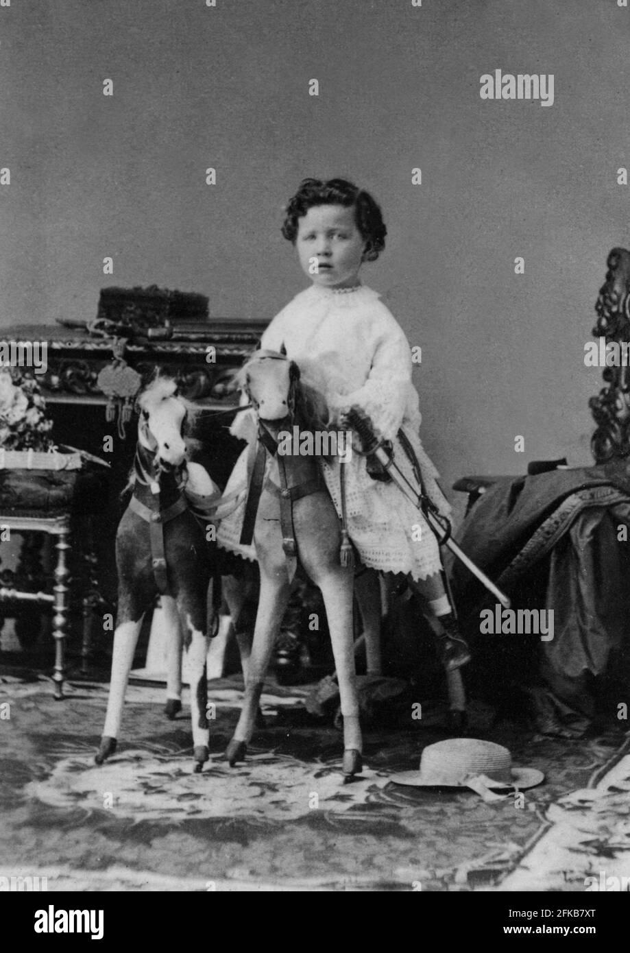 Prince Louis Napoléon Bonaparte (1856-1879) fils de Napoléon III et Eugénie de Montijo carte du Cabinet photo Paris, Fondation Napoléon Banque D'Images