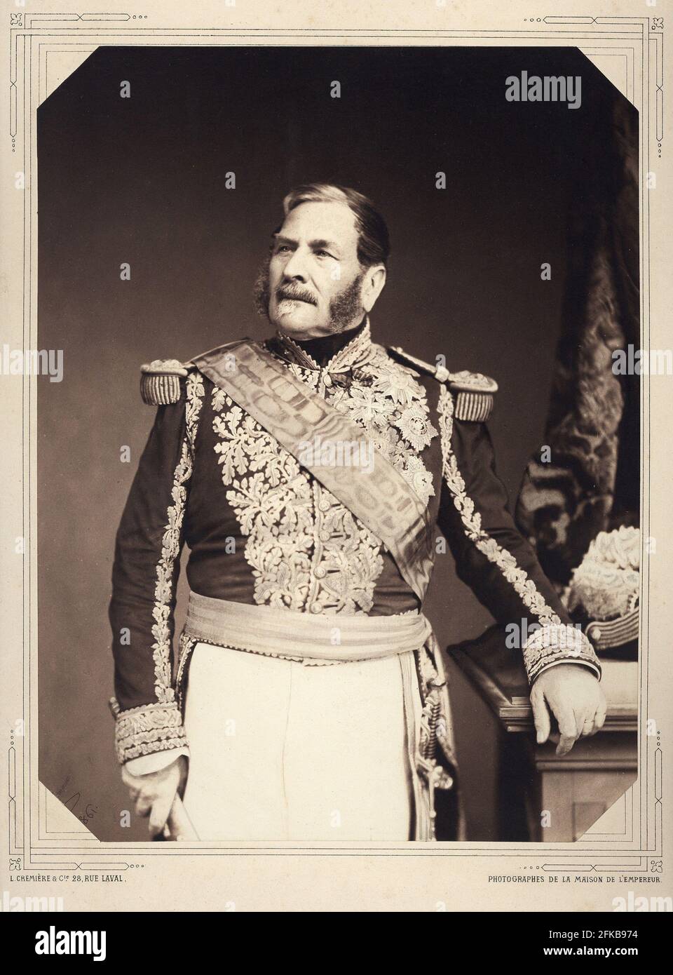 Maréchal Magnan, Maréchal de France et Grand Huntsman. 1791-1865 Photographie (1861) de Léon Crémière, photographe de l'empereur. Fait partie d'un portfolio de 40 portraits documentant des figures éminentes du second Empire. Paris, Fondation Napoléon Banque D'Images