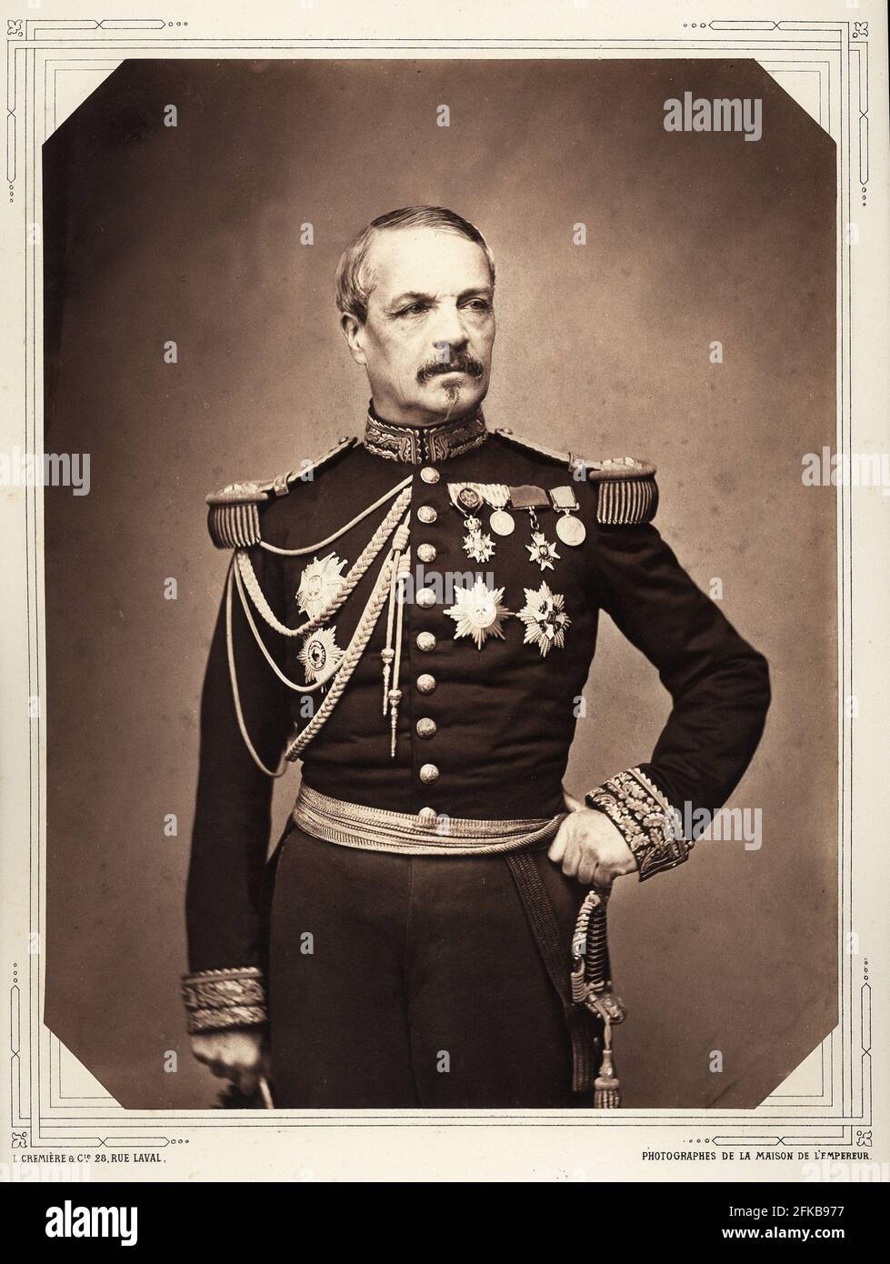 Charles Auguste Frossard, chef d'état-major et aide de camp à l'empereur. 1807-1875 Photographie de Léon Crémière, photographe à l'empereur. Fait partie d'un portfolio de 40 portraits documentant des figures éminentes du second Empire. Paris, Fondation Napoléon Banque D'Images