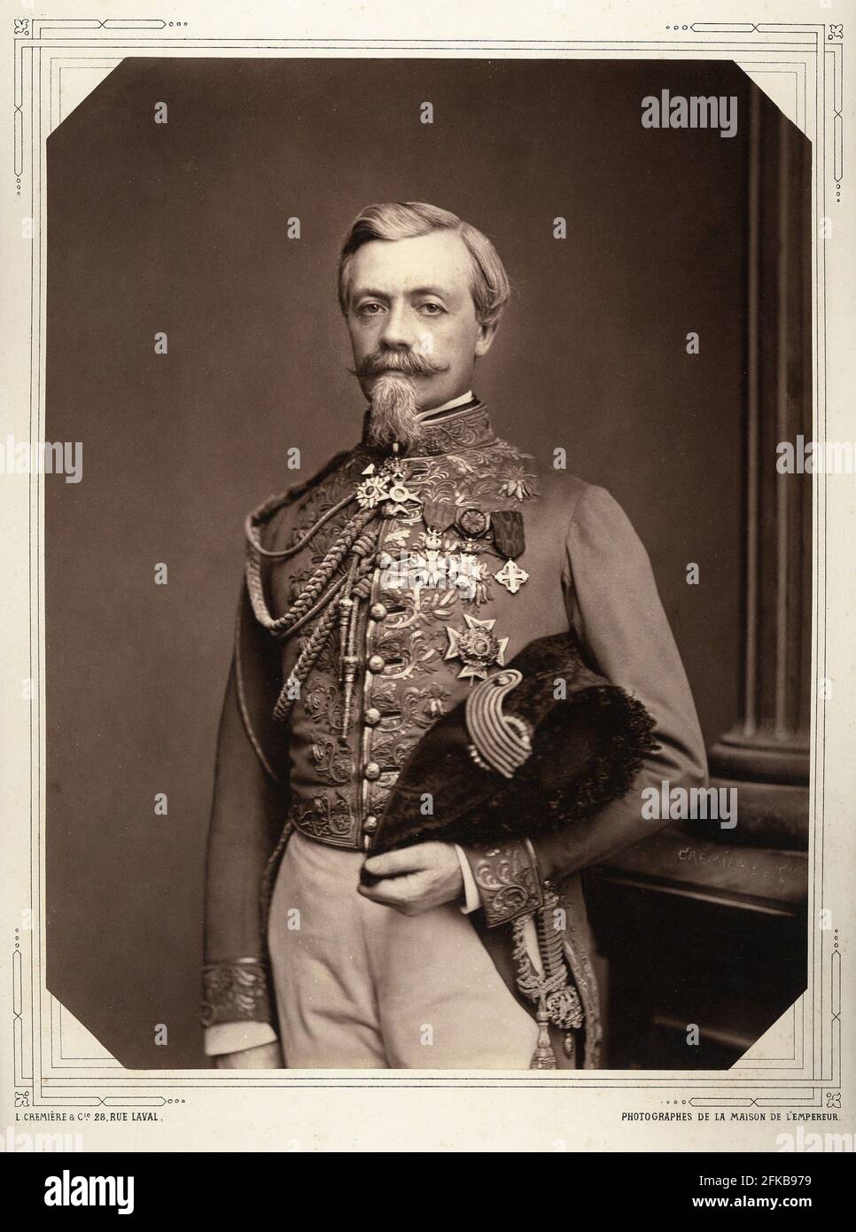 Baron de pierres, premier Équerry de l'impératrice. Photographie de Léon Crémière, photographe de l'empereur. Fait partie d'un portfolio de 40 portraits documentant des figures éminentes du second Empire. Paris, Fondation Napoléon Banque D'Images