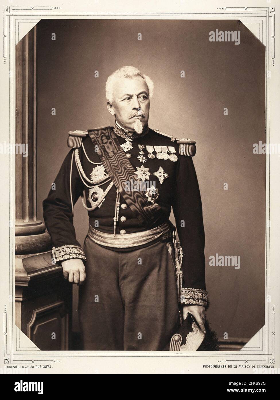 Major-général Mollard, aide-de-camp de l'empereur. 1801-1873 Photographie de Léon Crémière, photographe à l'empereur. Fait partie d'un portfolio de 40 portraits documentant des figures éminentes du second Empire. Paris, Fondation Napoléon Banque D'Images