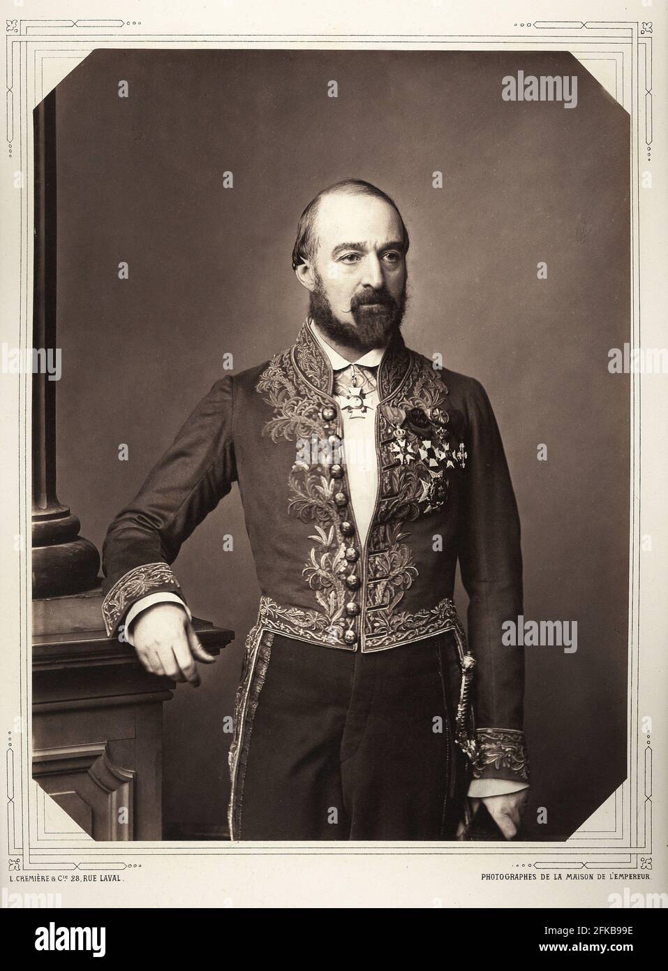 Baron Varaigre du Bourg, fonctionnaire. Photographie de Léon Crémière, photographe de l'empereur. Fait partie d'un portfolio de 40 portraits documentant des figures éminentes du second Empire. Paris, Fondation Napoléon Banque D'Images