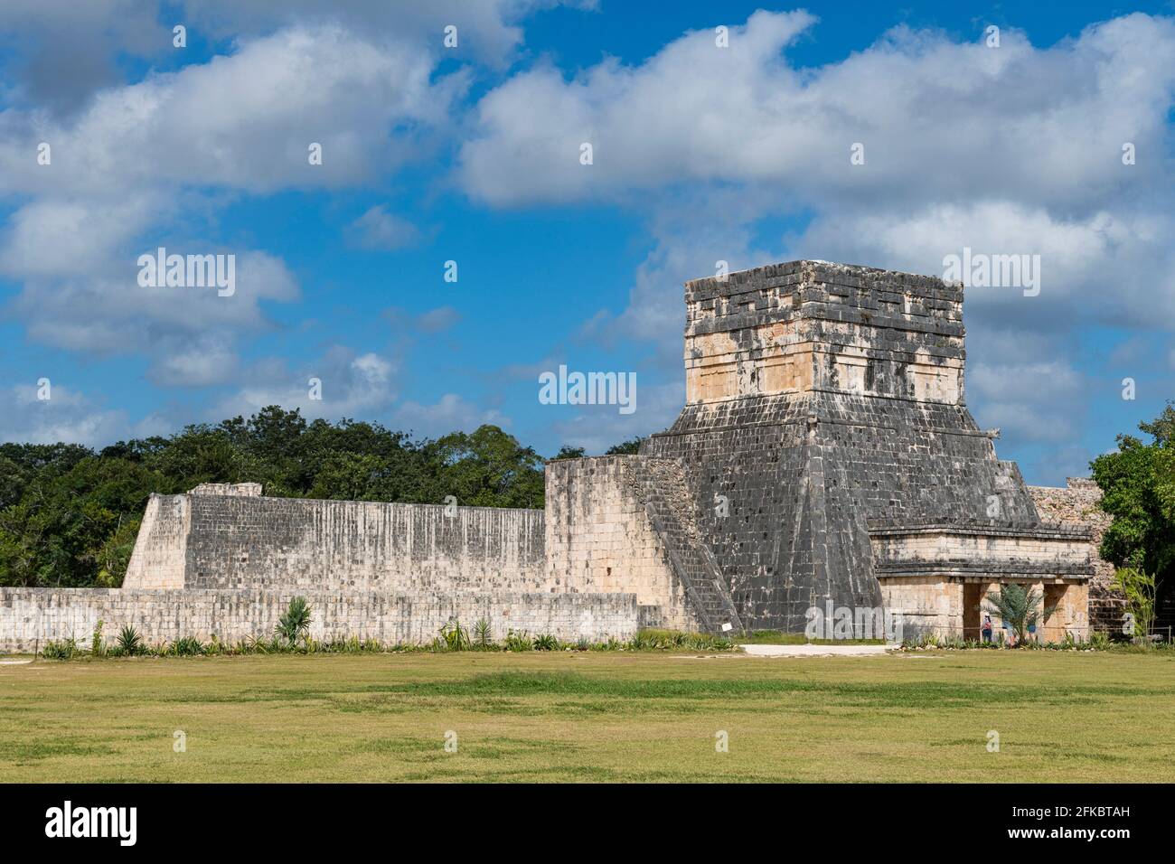 Ville pré-colombienne, Chichen Itza, site du patrimoine mondial de l'UNESCO, Yucatan, Mexique, Amérique du Nord Banque D'Images