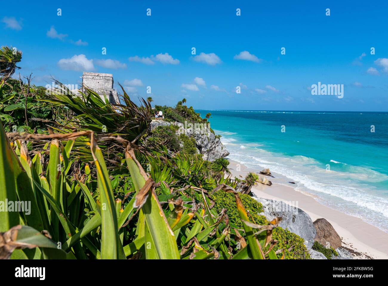 Ville fortifiée maya pré-colombienne de Tulum, Quintana Roo, Mexique, Amérique du Nord Banque D'Images