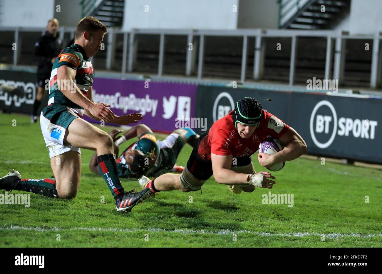 Timoney Rugby Nick Timoney, d'Ulster Rugby, a marqué sa troisième tentative de match ...