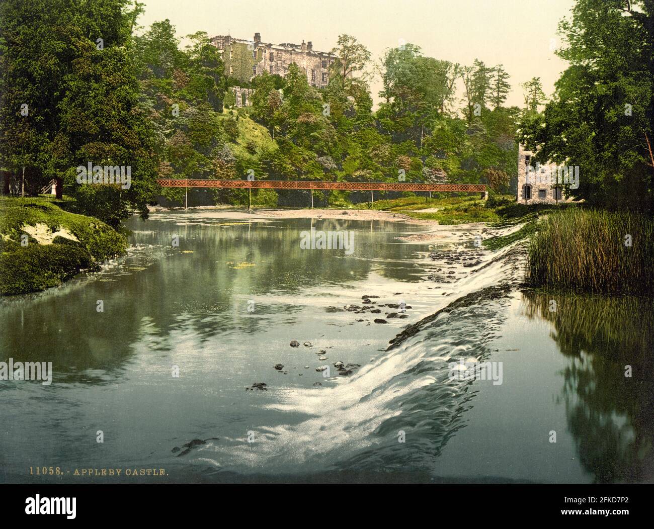 Le château d'Appleby et la rivière Eden dans le Lake District, Cumbria vers 1890-1900 Banque D'Images