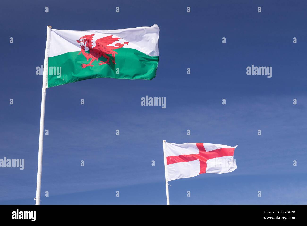 Drapeaux nationaux du pays de Galles et de l'Angleterre Banque D'Images